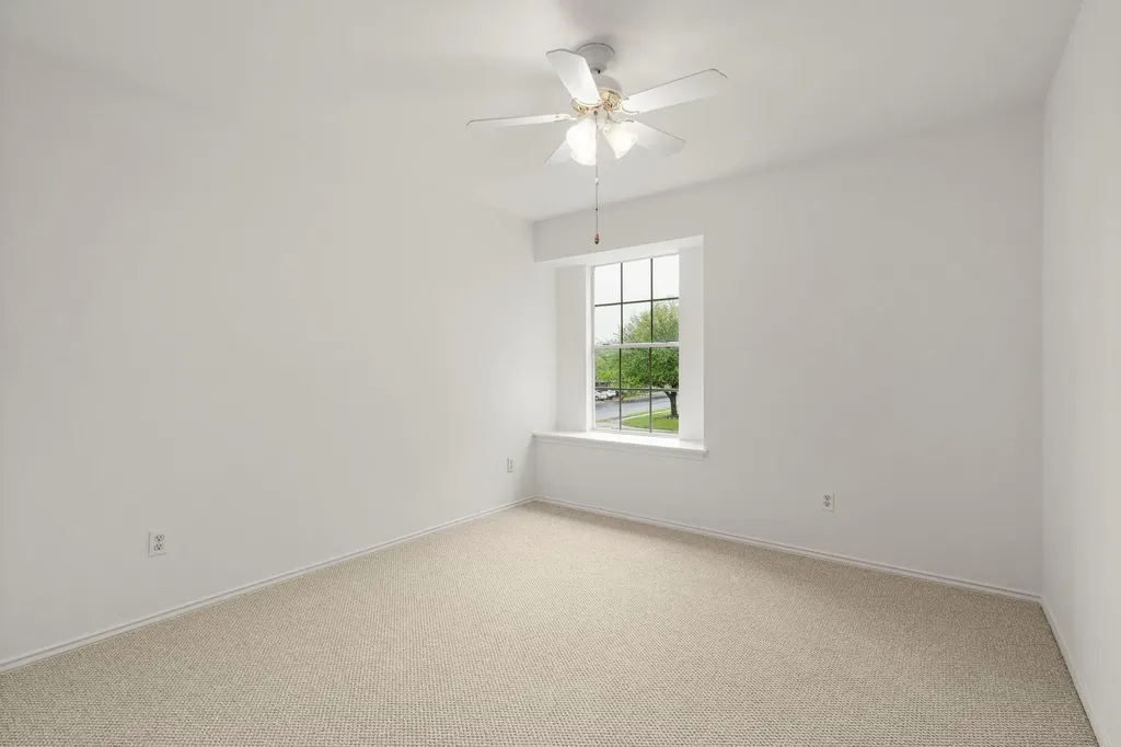 9109 Hoffman Cove Austin TX 78749
