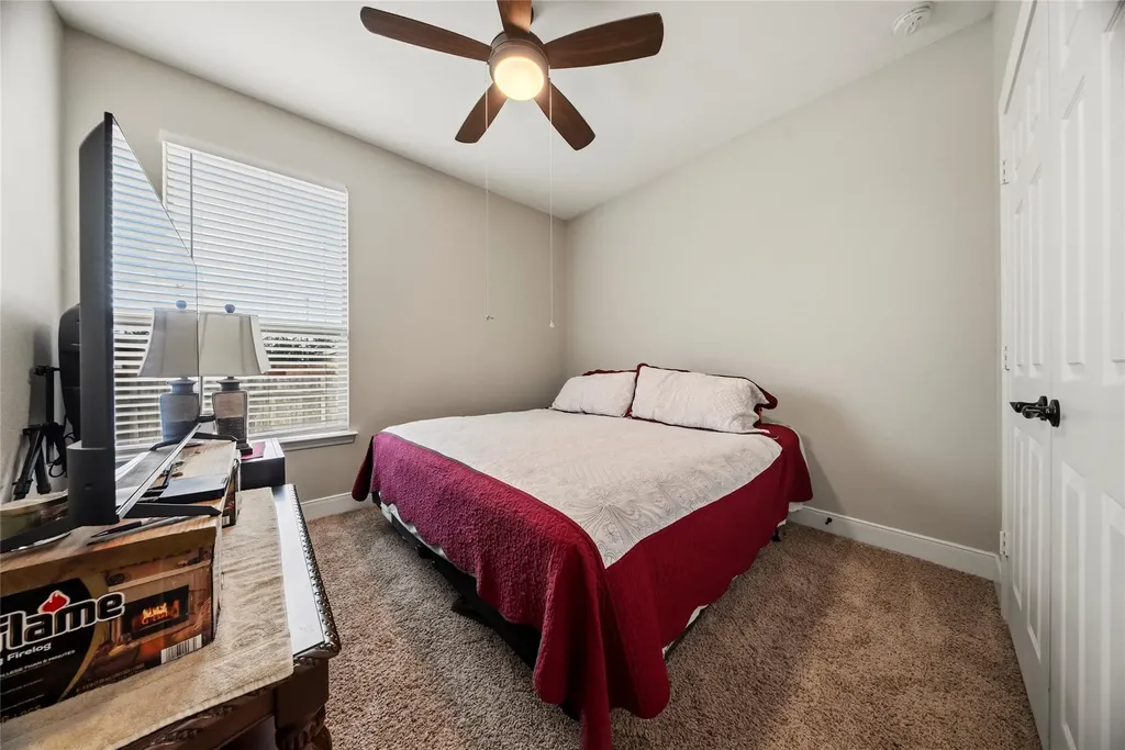 105 West Point Way Elgin TX 78621