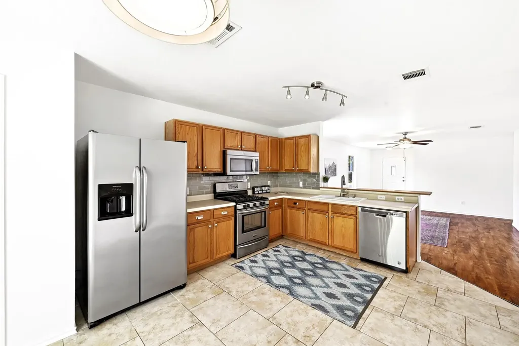 148 Pearl Lake Drive Kyle TX 78640