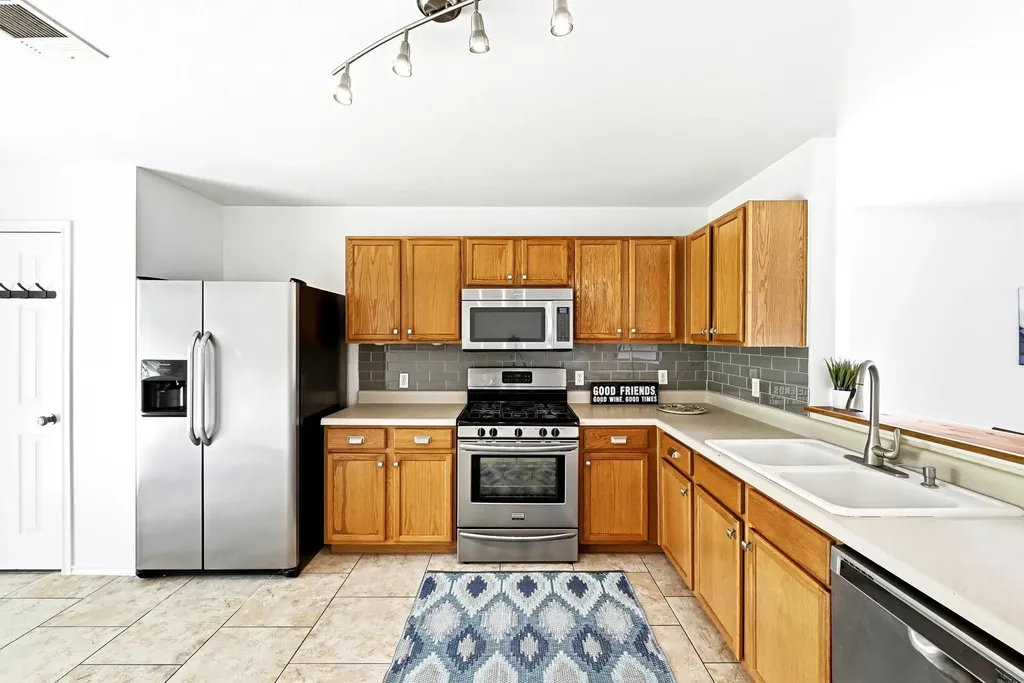 148 Pearl Lake Drive Kyle TX 78640