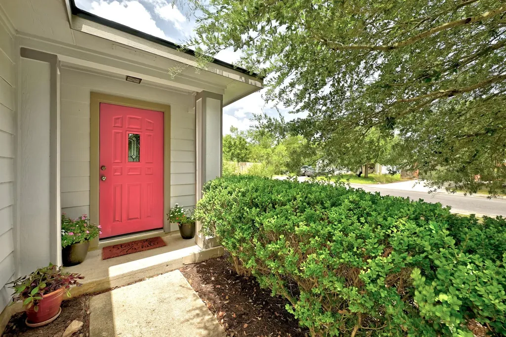 148 Pearl Lake Drive Kyle TX 78640