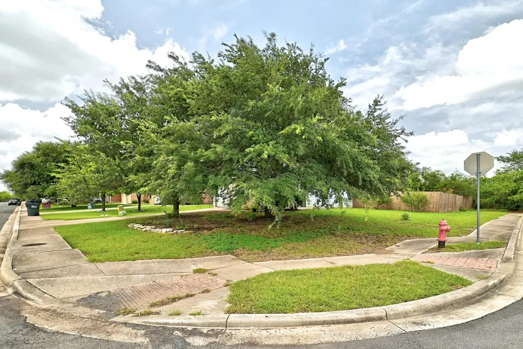148 Pearl Lake Drive Kyle TX 78640