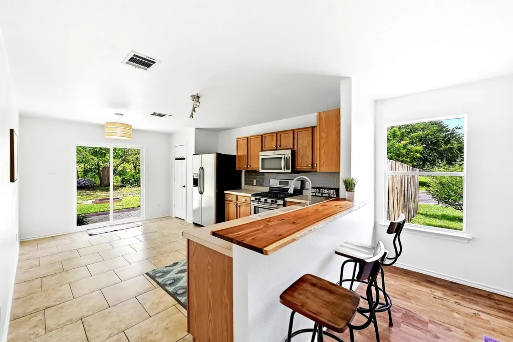 148 Pearl Lake Drive Kyle TX 78640