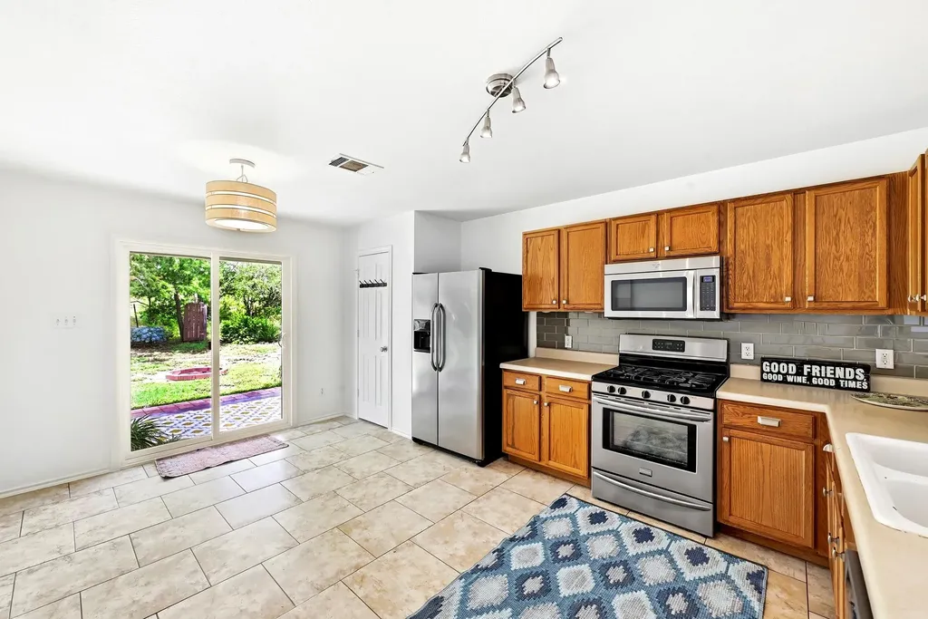 148 Pearl Lake Drive Kyle TX 78640