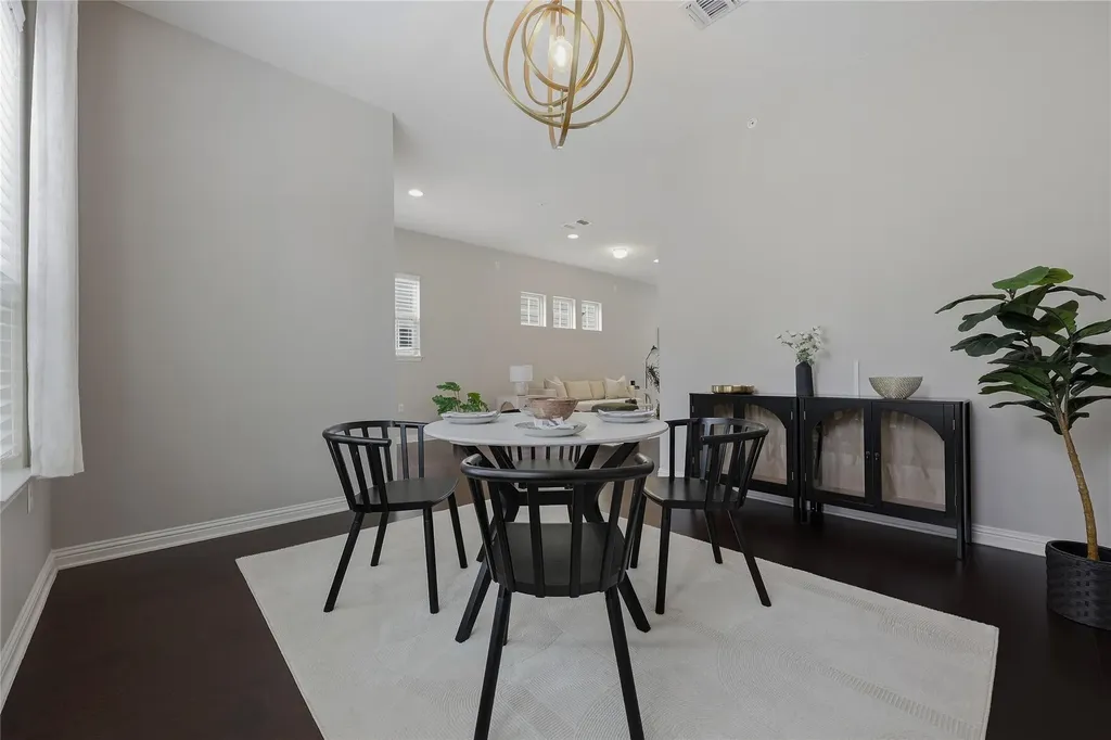 2925 Zach Scott Street Austin TX 78723
