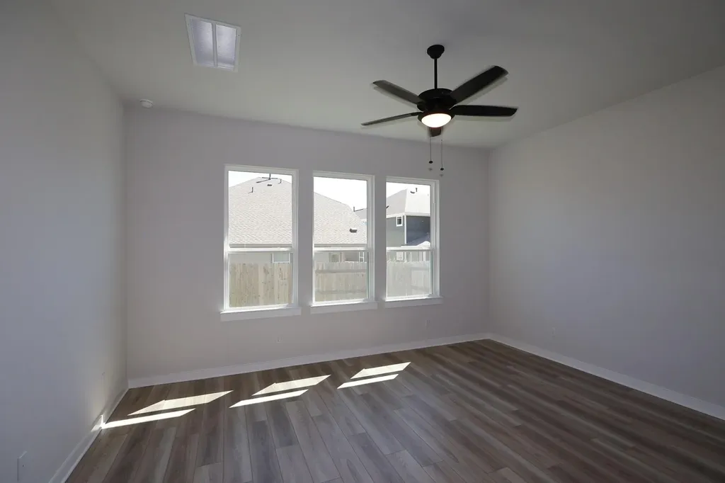 416 Lariat Loop Liberty Hill TX 78642