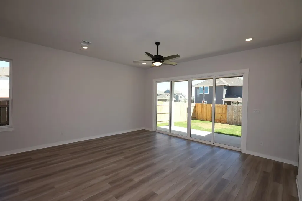 416 Lariat Loop Liberty Hill TX 78642