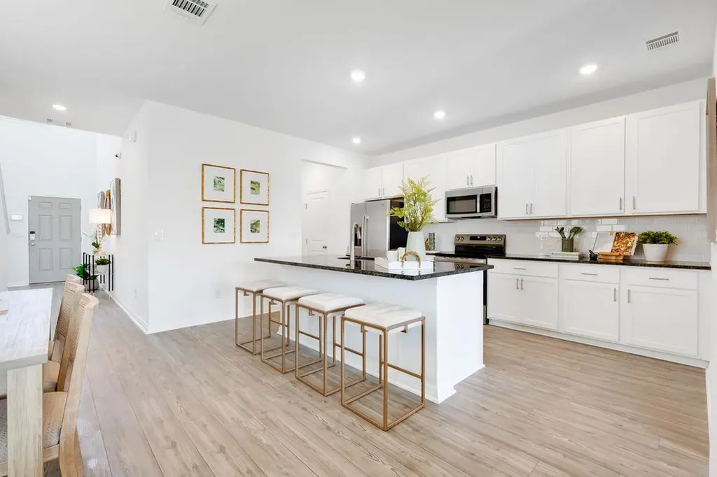 150 Olympia Bend Dripping Springs TX 78620