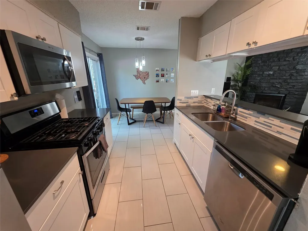 11815 Lochridge Drive Austin TX 78758
