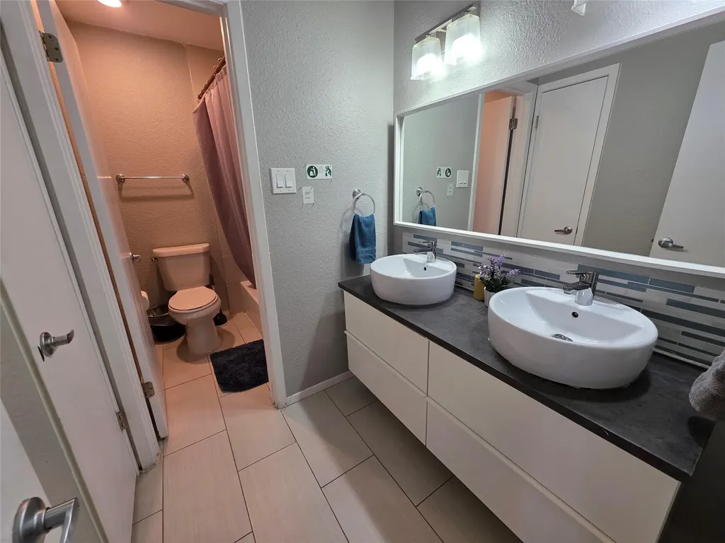 11815 Lochridge Drive Austin TX 78758