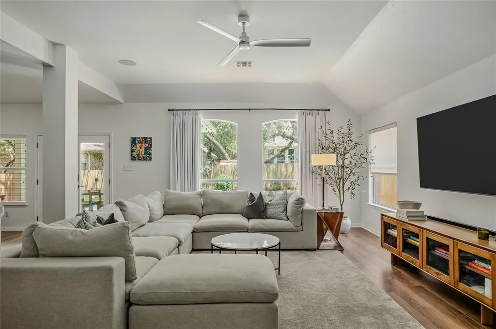 1538 Homewood Circle Round Rock TX 78665
