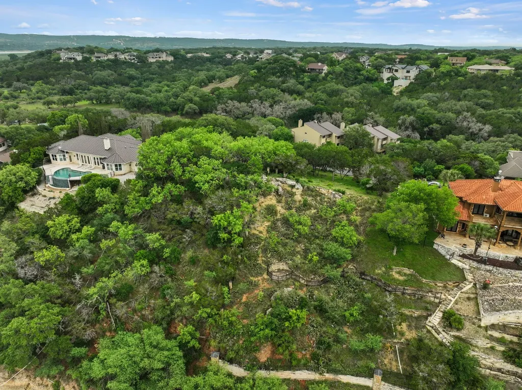 343 Harbor Drive Spicewood TX 78669