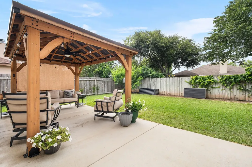 304 Adkins Cove Georgetown TX 78626