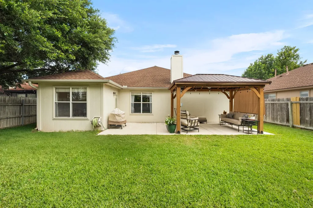 304 Adkins Cove Georgetown TX 78626