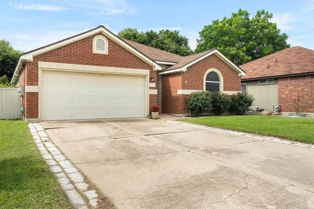 304 Adkins Cove Georgetown TX 78626