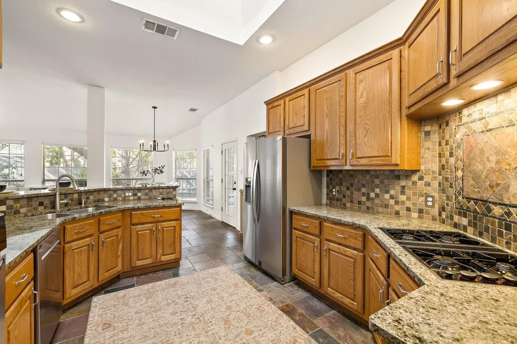 2040 Saint Andrews Drive Round Rock TX 78664