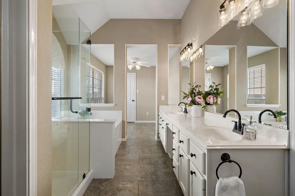 2040 Saint Andrews Drive Round Rock TX 78664