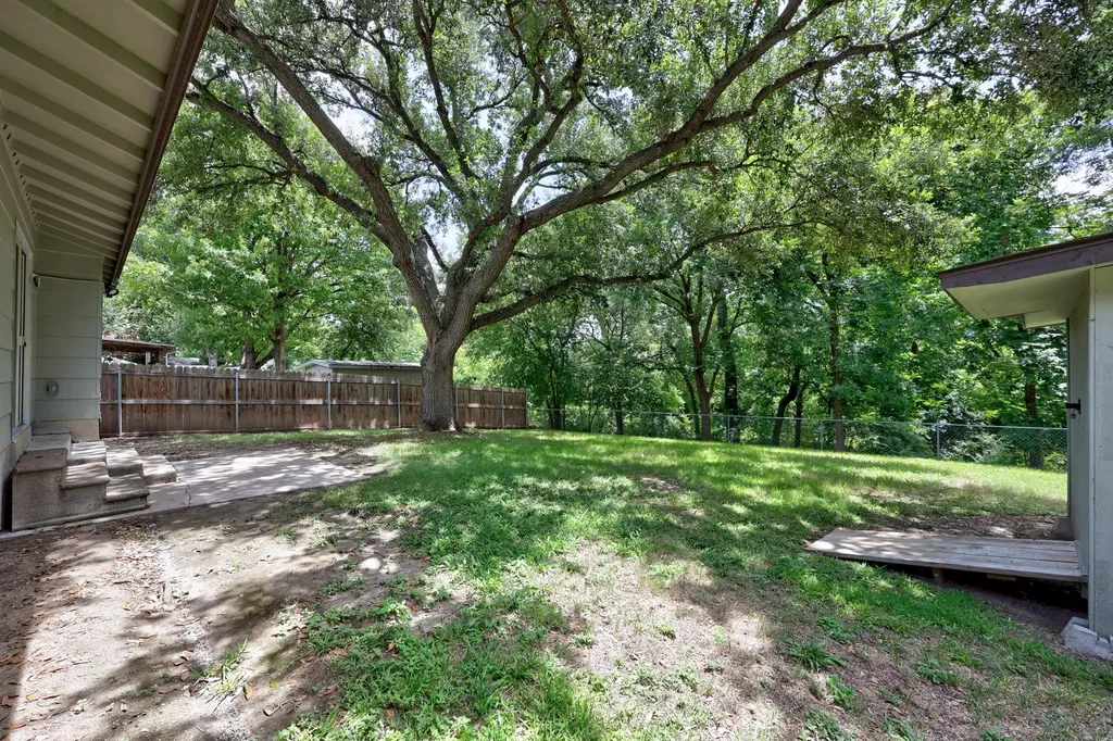 7303 Brookhollow Drive Austin TX 78752
