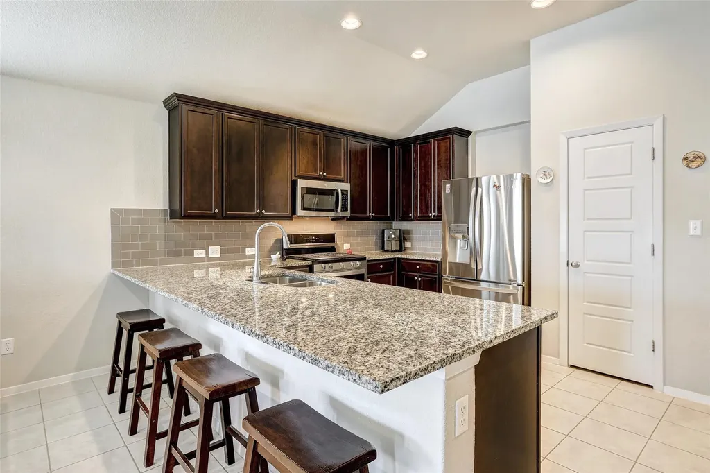 281 Gaida Loop Georgetown TX 78628
