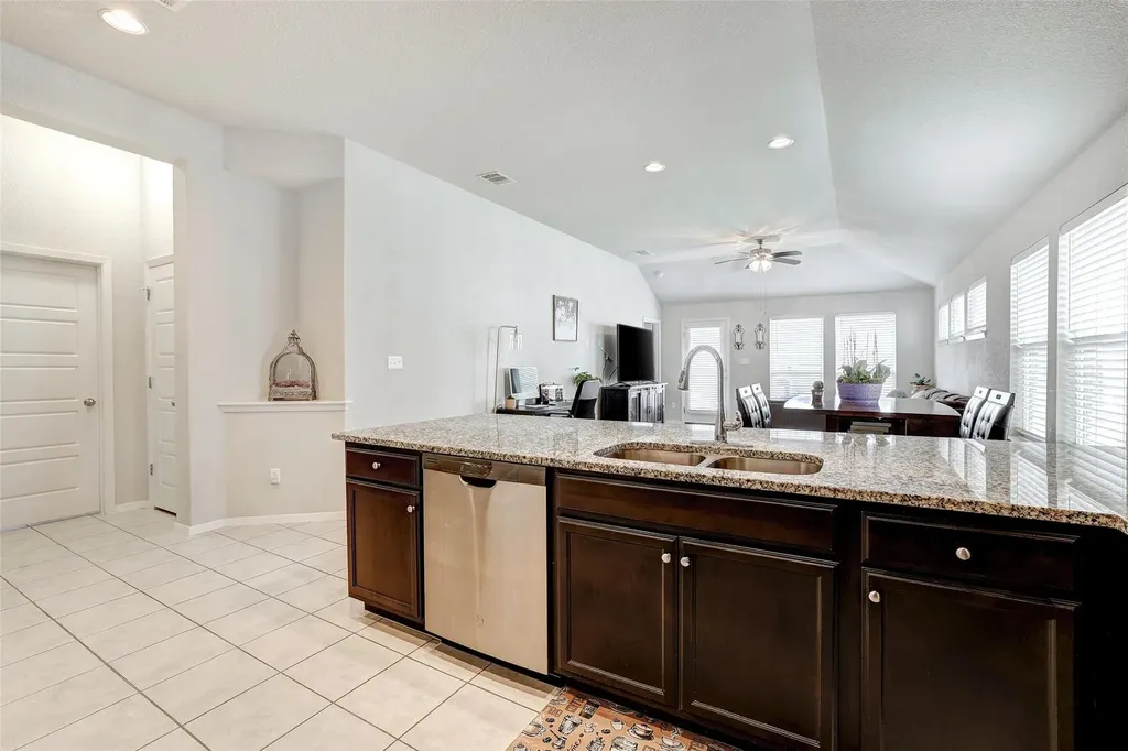 281 Gaida Loop Georgetown TX 78628