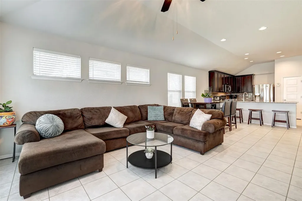 281 Gaida Loop Georgetown TX 78628
