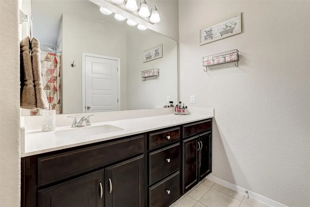 281 Gaida Loop Georgetown TX 78628