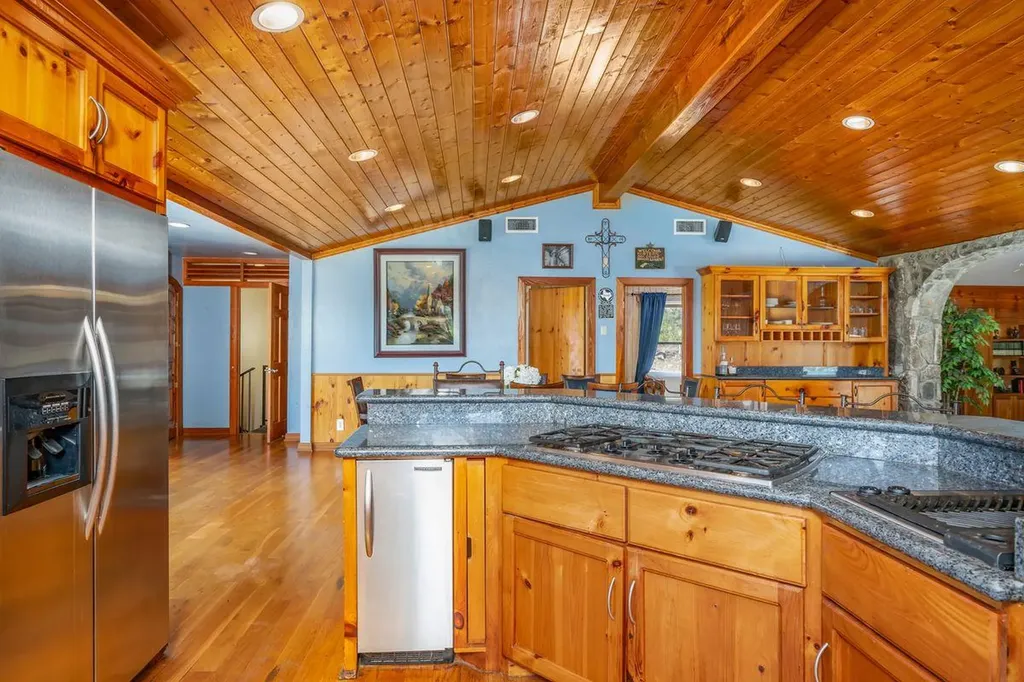 170 Overland Trail W Hunt TX 78024
