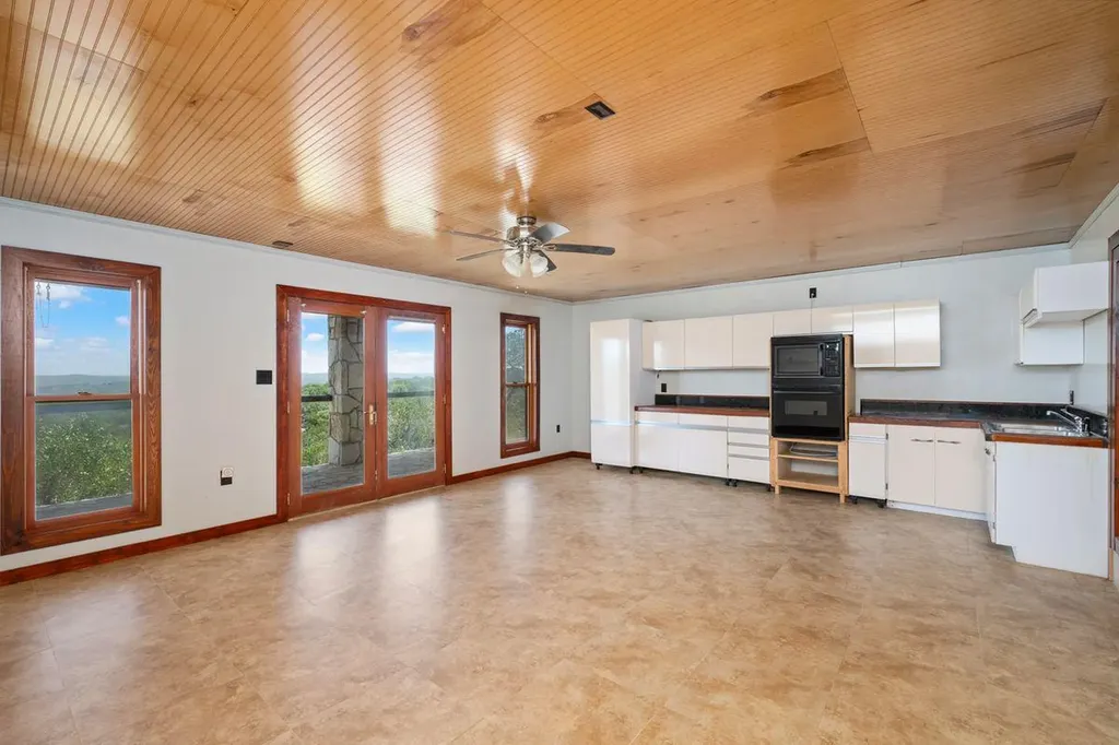 170 Overland Trail W Hunt TX 78024