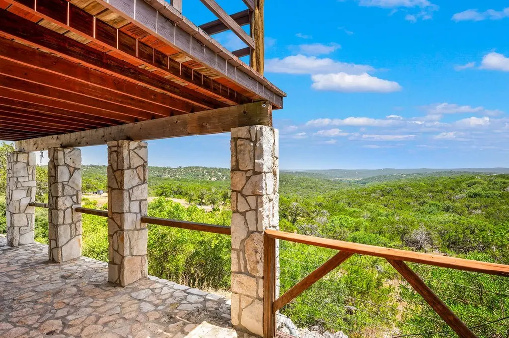 170 Overland Trail W Hunt TX 78024
