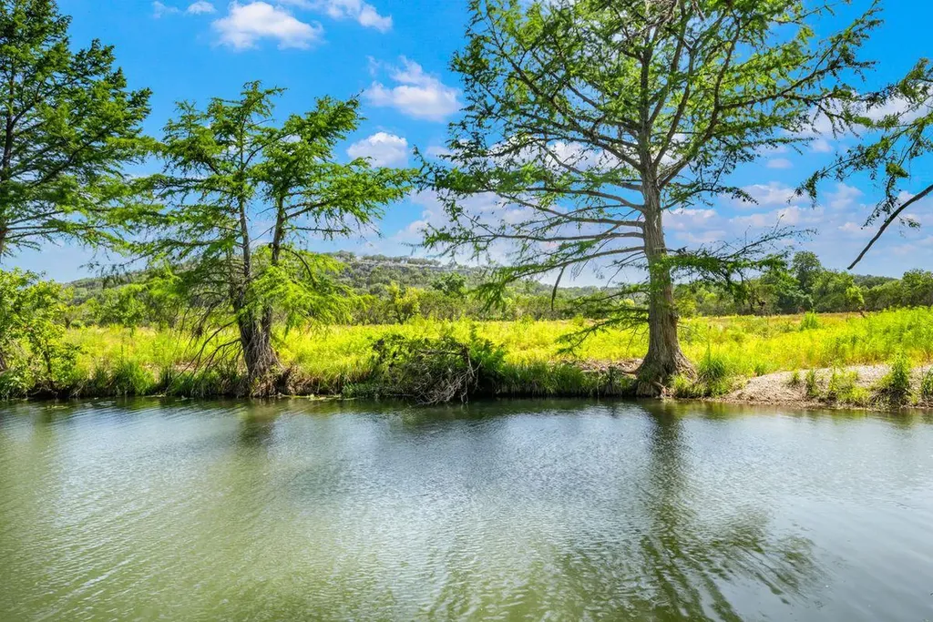 170 Overland Trail W Hunt TX 78024