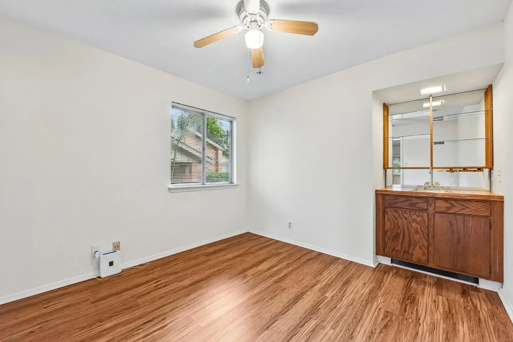1413 W Braker Lane Austin TX 78758