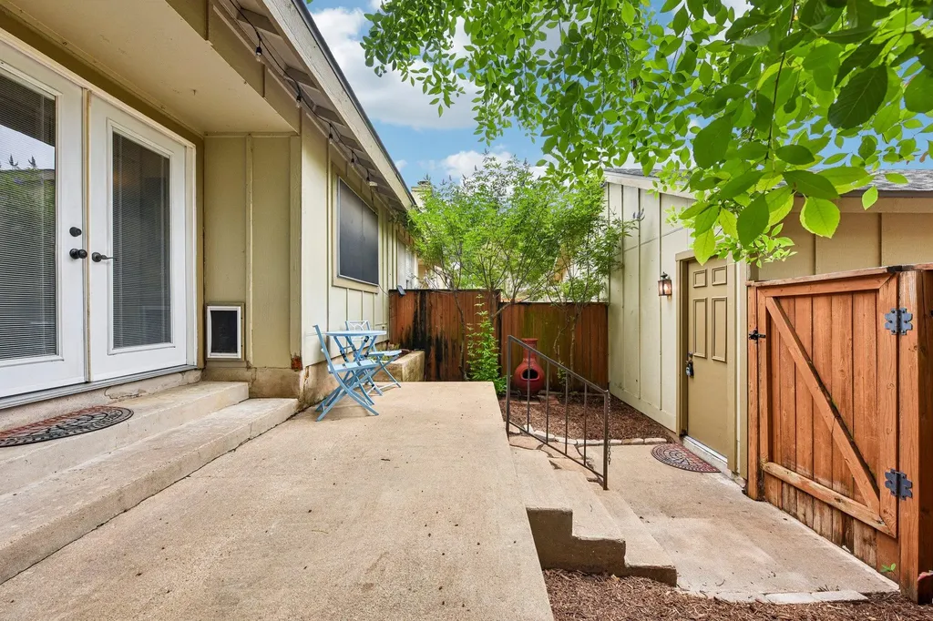 1413 W Braker Lane Austin TX 78758