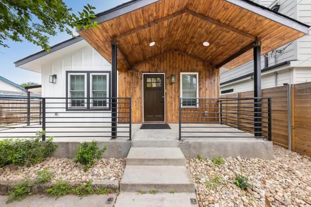 2319 Santa Rita Street Austin TX 78702
