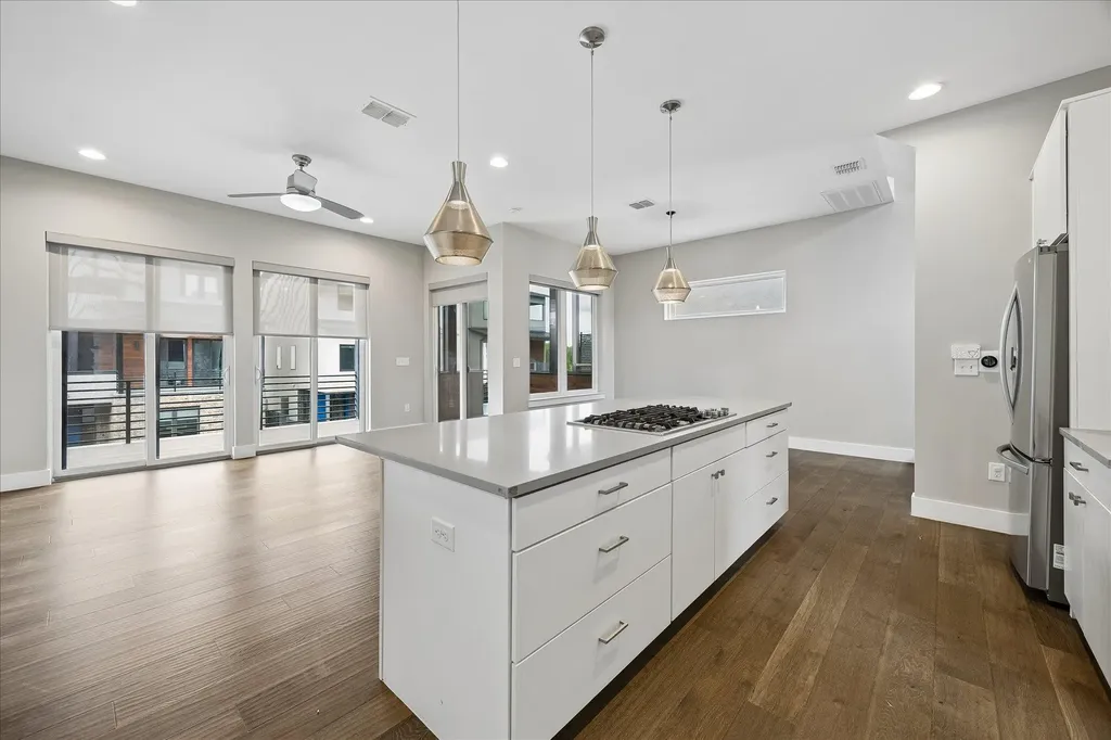 5006 Pecan Springs Road Austin TX 78723