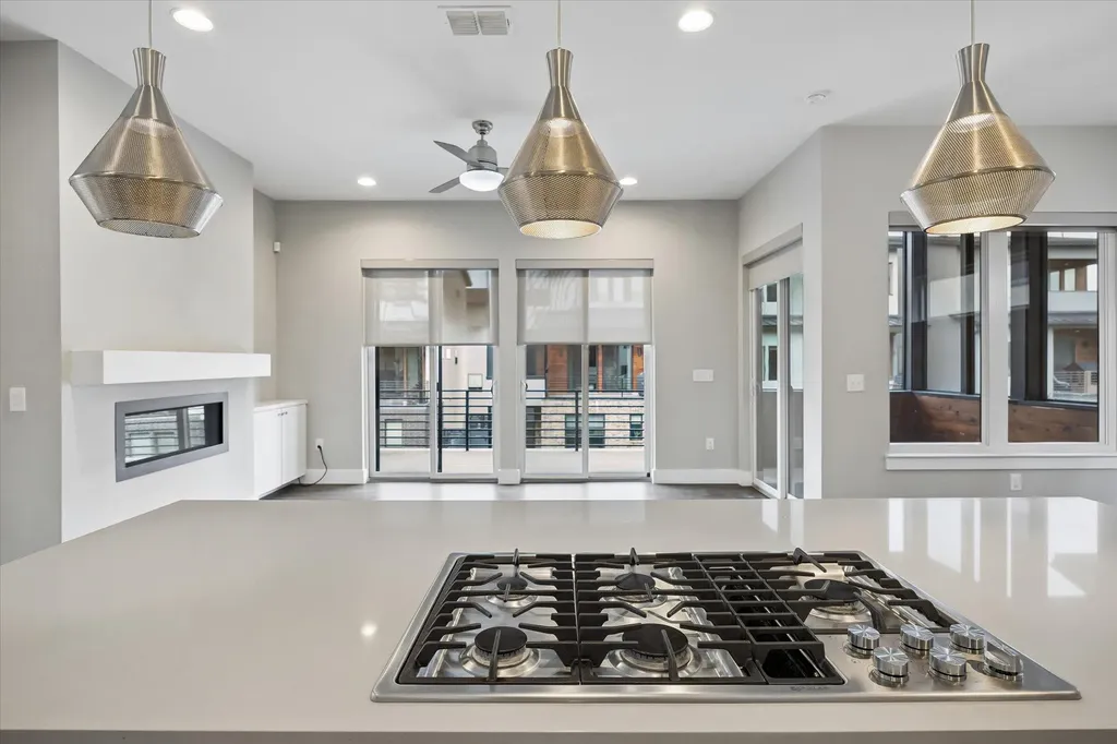 5006 Pecan Springs Road Austin TX 78723