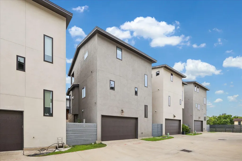 5006 Pecan Springs Road Austin TX 78723