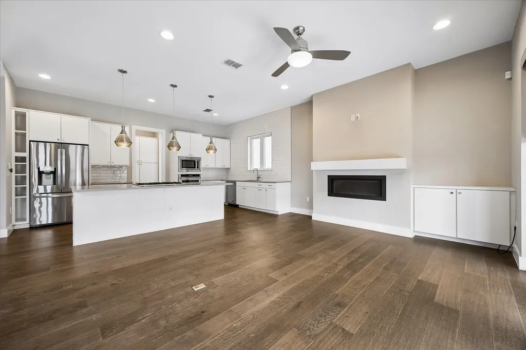 5006 Pecan Springs Road Austin TX 78723