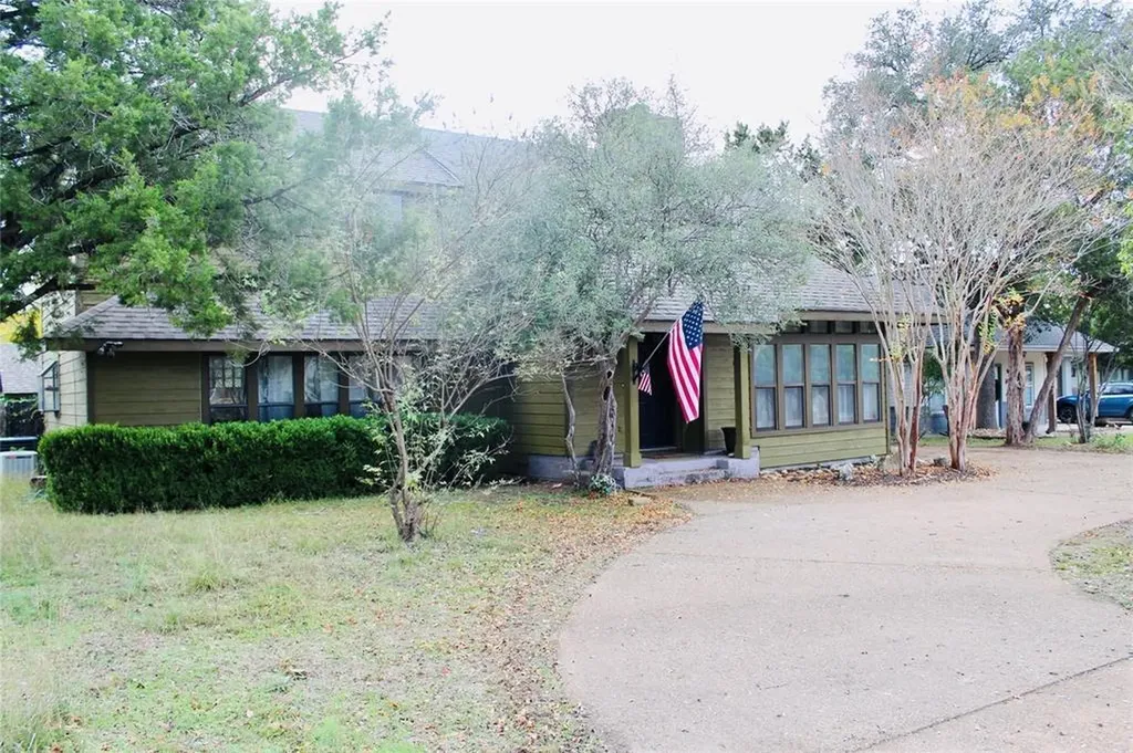 105 N Summit Ridge Drive Point Venture TX 78645