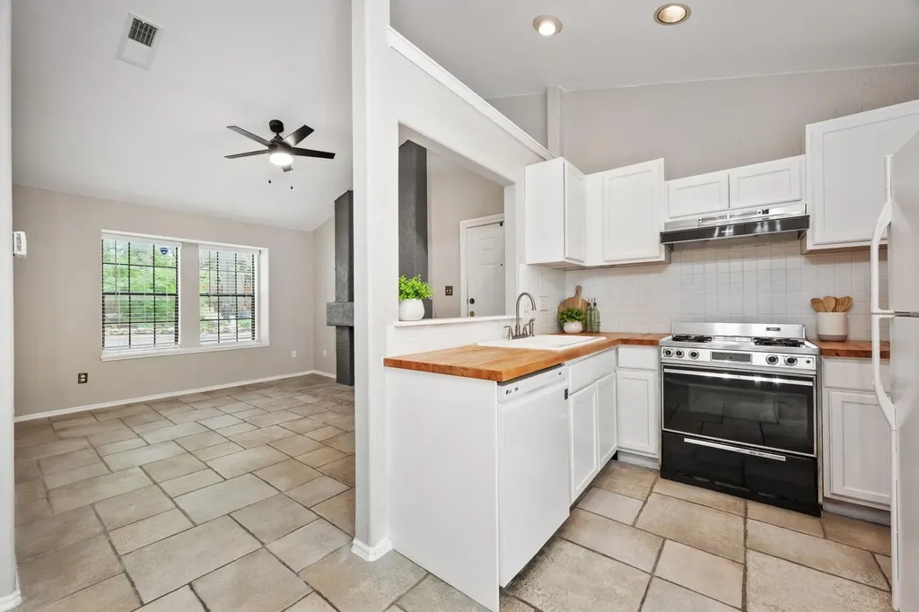 4303 Creek Ledge Austin TX 78731