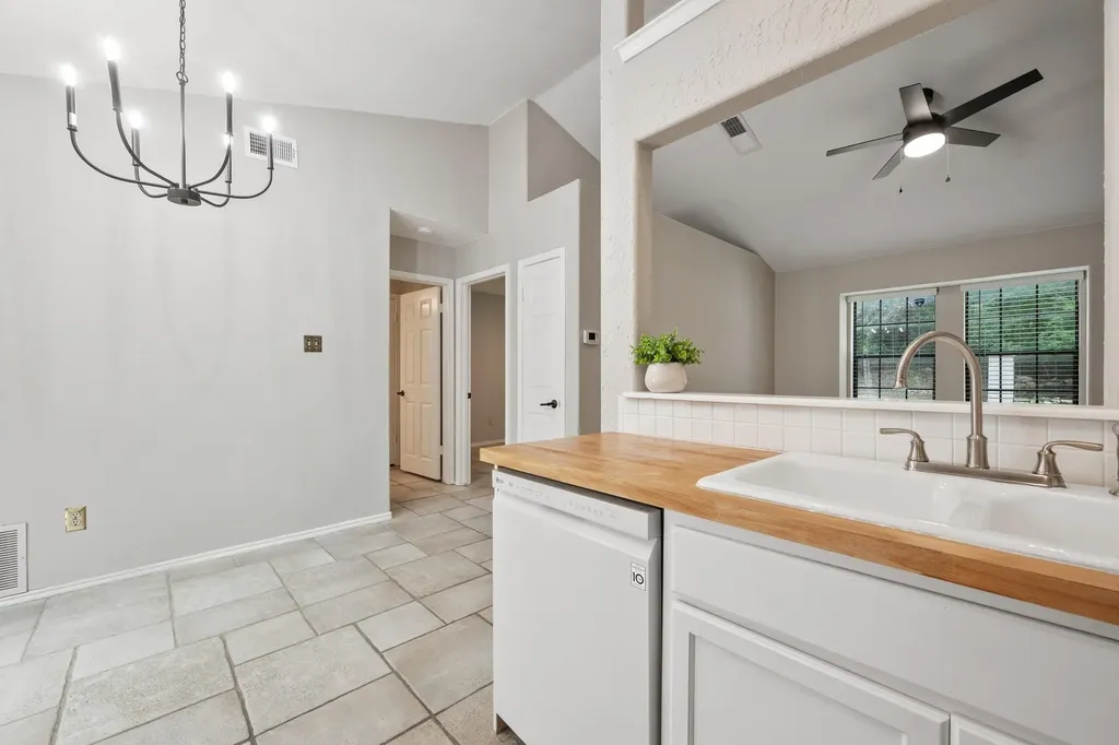 4303 Creek Ledge Austin TX 78731