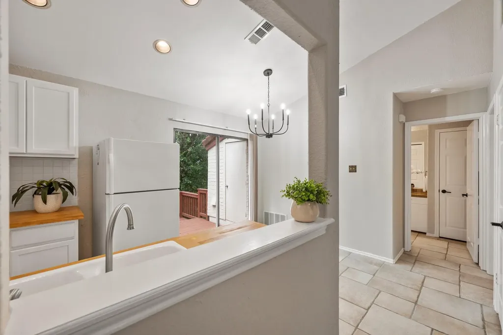 4303 Creek Ledge Austin TX 78731