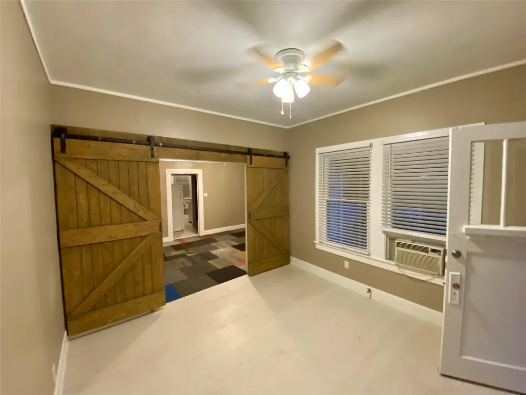 803 Elm Street Seguin TX 78155