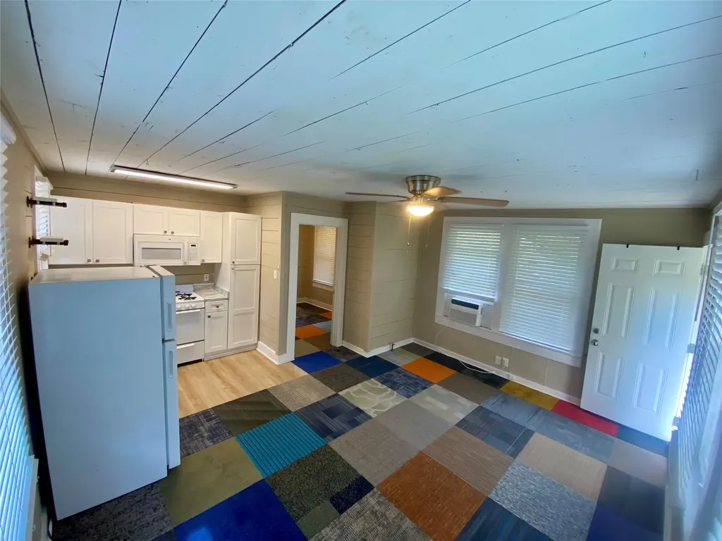 803 Elm Street Seguin TX 78155