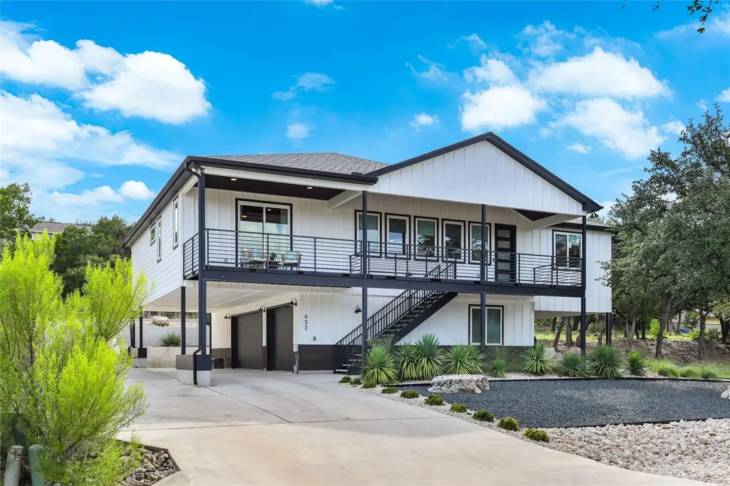 432 Venture Boulevard S Point Venture TX 78645