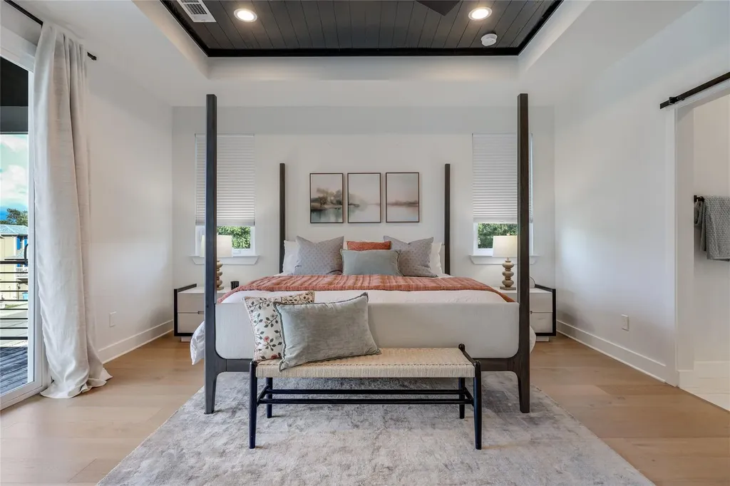 432 Venture Boulevard S Point Venture TX 78645