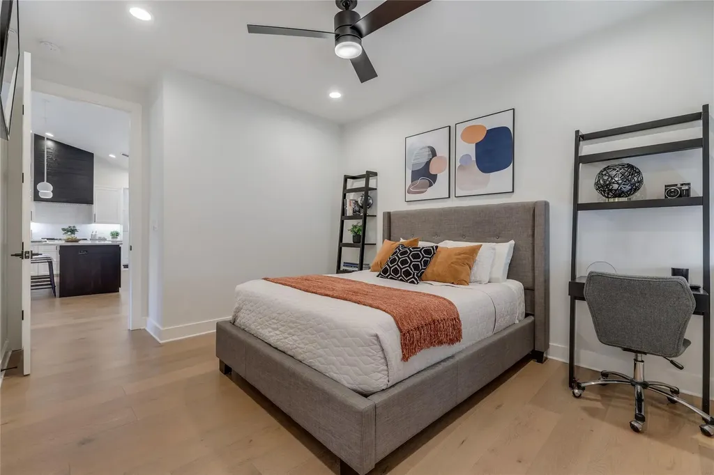 432 Venture Boulevard S Point Venture TX 78645