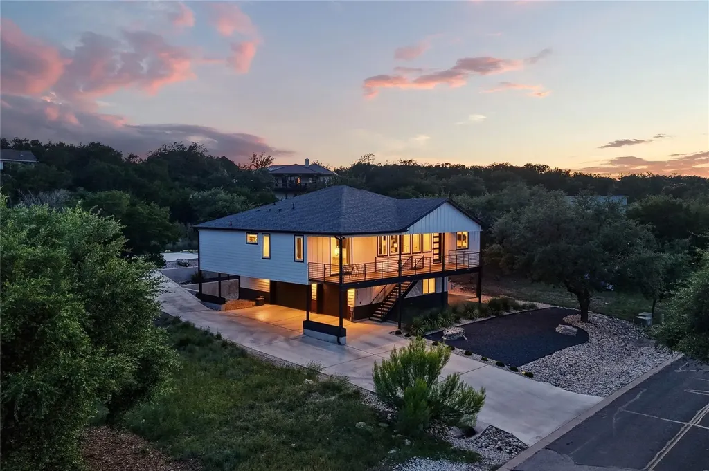 432 Venture Boulevard S Point Venture TX 78645