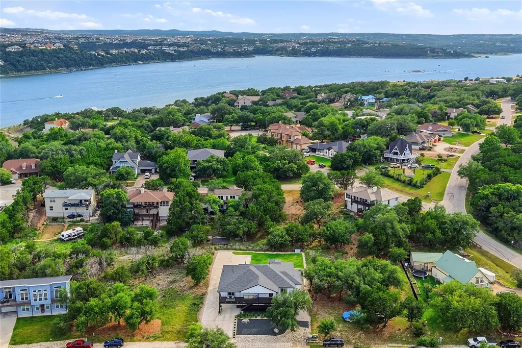 432 Venture Boulevard S Point Venture TX 78645