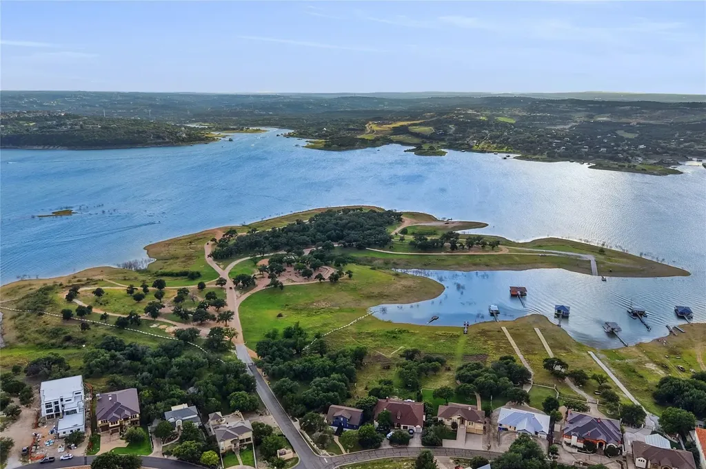432 Venture Boulevard S Point Venture TX 78645