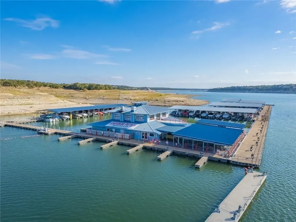 432 Venture Boulevard S Point Venture TX 78645
